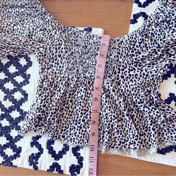Urban Outfitters animal print crop blouse raw edges cut outs medium M - Picture 9 of 11